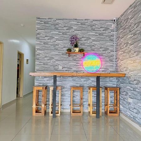 Noor Hotel Kangar Bagian luar foto