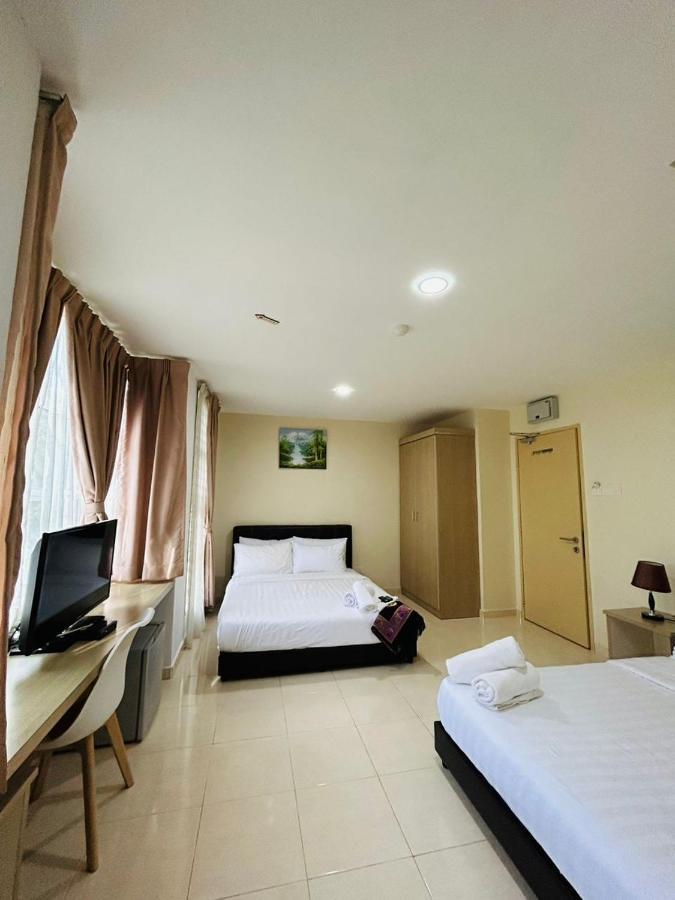 Noor Hotel Kangar Bagian luar foto